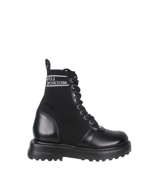 STIVALETTO NERO CON LOGO LOVE MOSCHINO