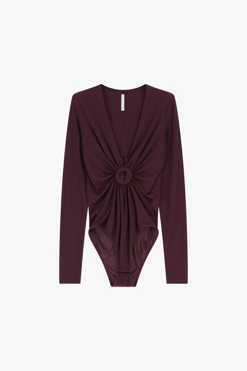 IMPERIAL BODY CON SCOLLO PROFONDO E DETTAGLIO ANELLO