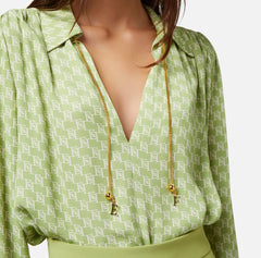 ELISABETTA FRANCHI CAMICIA CON STAMPA ALL OVER E ACCESSORIO SUL COLLO PISTACCHIO