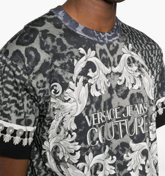 VERSACE JEANS COUTURE T-SHIRT NERO CON STAMPA FANTASIA