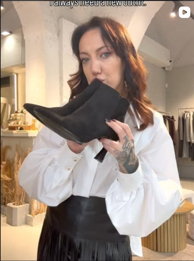Blackout Fashion Store - Look Donna