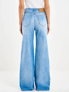 Jeans Vicolo- Donna mod. Sveva- Denim Chiaro - gamba larga- Collezione PE26
