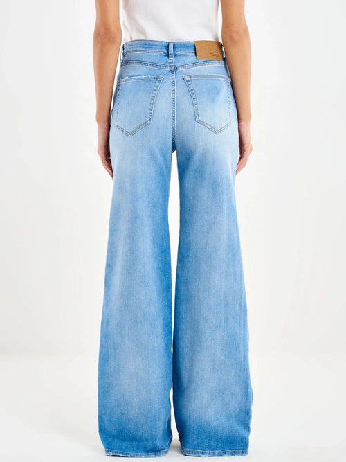 Jeans Vicolo- Donna mod. Sveva- Denim Chiaro - gamba larga- Collezione PE26